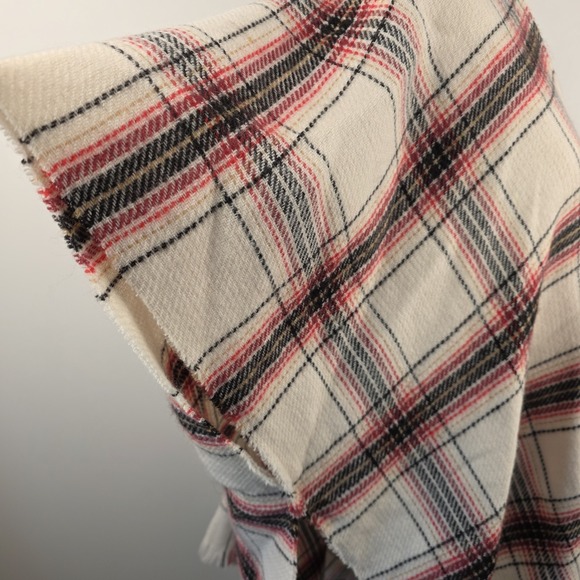 LOFT Women's Plaid Wrap M/L Red‎ Black White Poncho Sweater Cardigan Fringe NWT - Picture 3 of 7